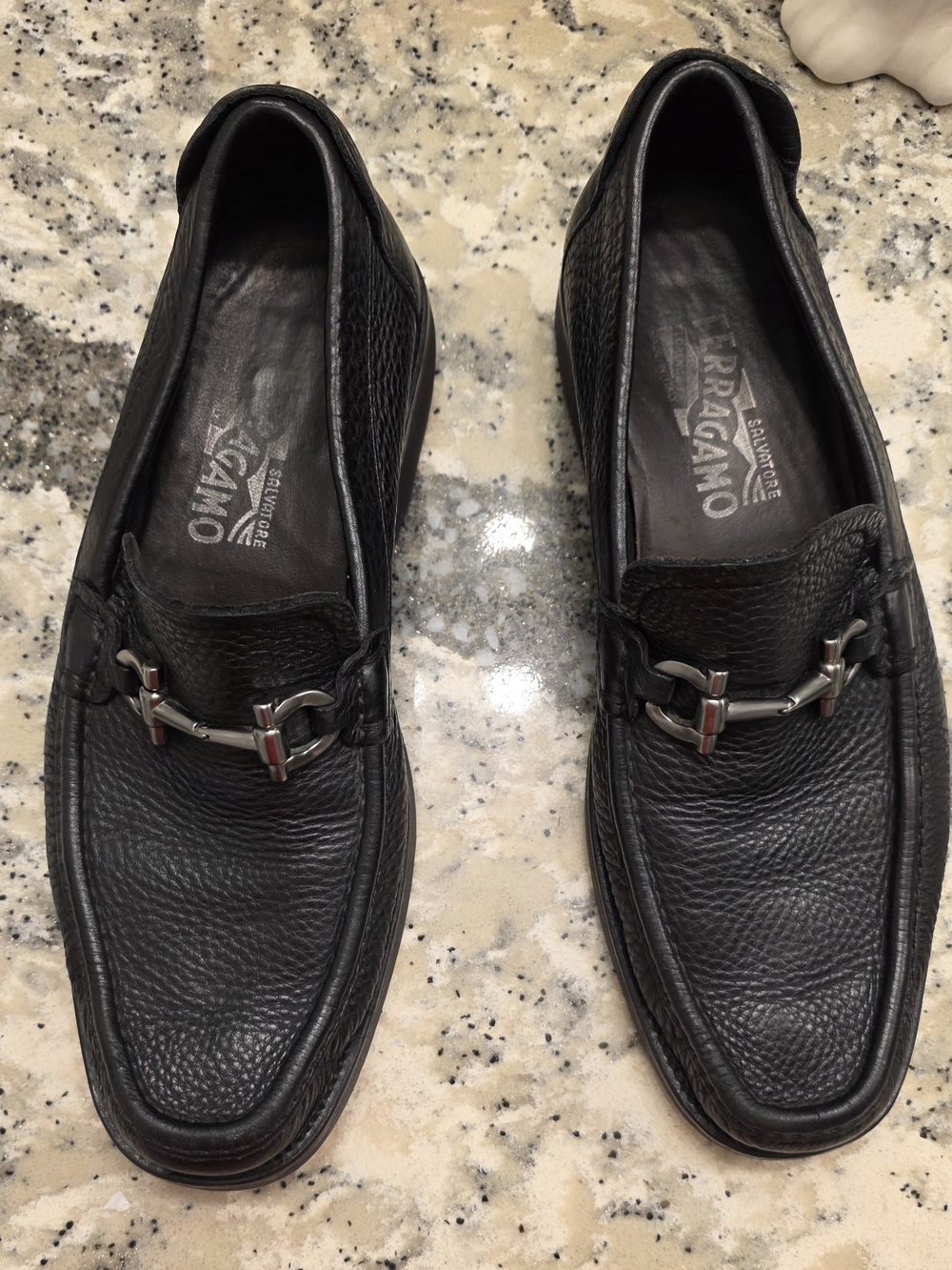 Salvatore Ferragamo Grandioso Black Gancini Bit Loafers UR 22334 Size 7.5